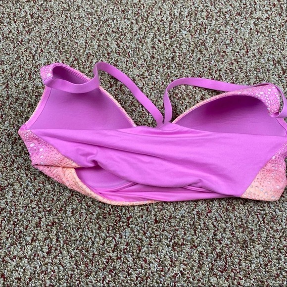 Victoria's Secret Lace Bra - Picture 2 of 4